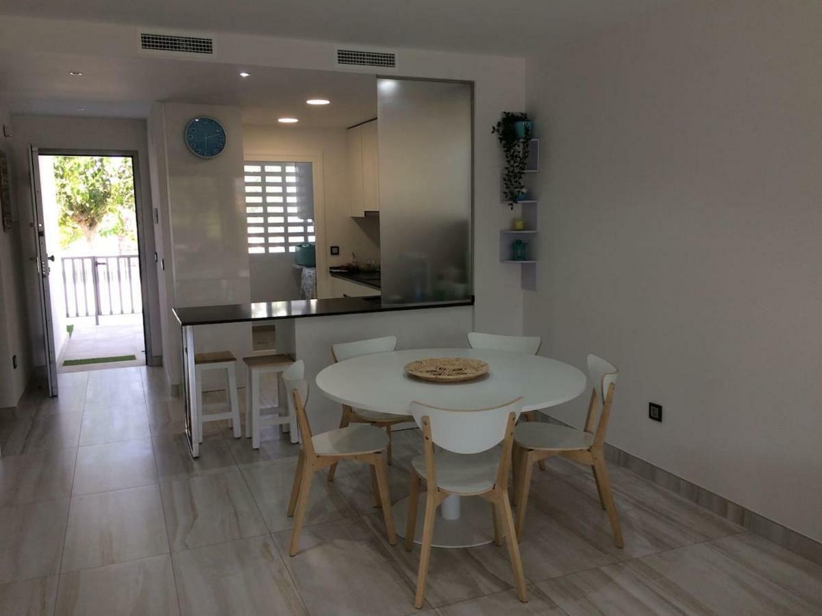 Exclusive New Apartment On The Beach Pilar de la Horadada Esterno foto